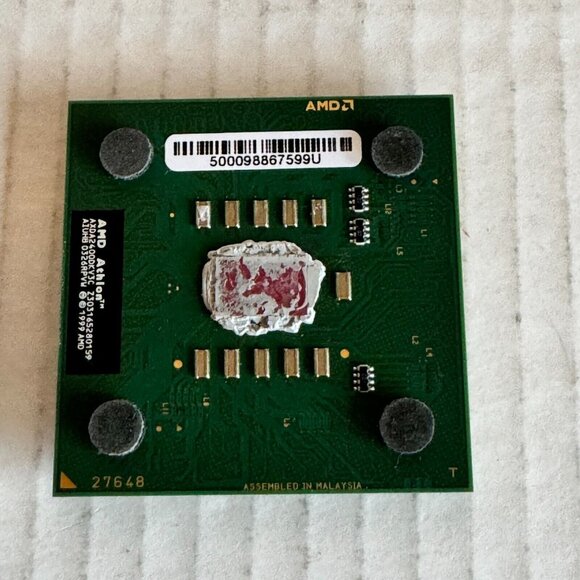AMD Athlon XP 2400+ CPU AXDA2400DKV3C SOCKET 462 2.00 GHz Processor - Picture 4 of 6